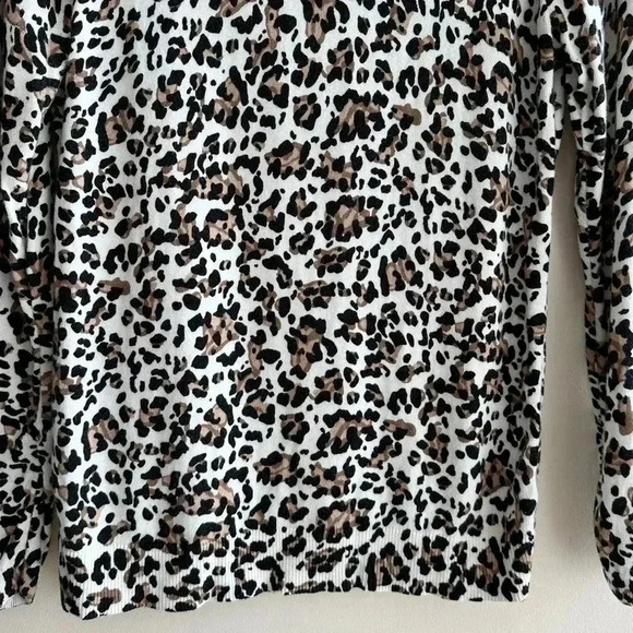Talbots Cheetah Leopard Print Light Sweater, White and Brown, Size Medium - Picture 4 of 16